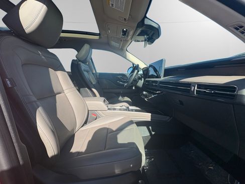 Certified 2024 Lincoln Corsair Reserve w/ Equipment Group 201A image 15