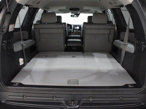 Used 2019 Toyota Sequoia Platinum AWD/4WD image 28