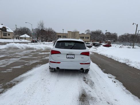 Used 2017 Audi Q5 2.0T Premium Plus w/ Technology Package image 6