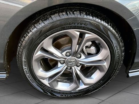 Used 2024 Honda Accord EX image 10