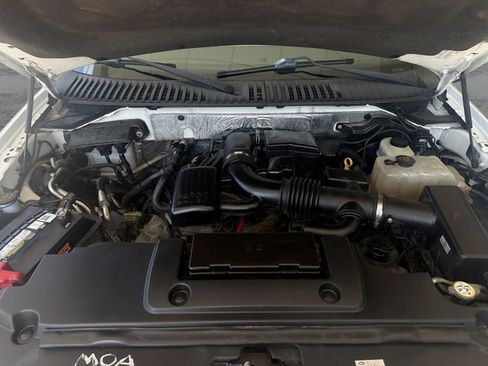 Used 2012 Ford Expedition Limited AWD/4WD image 24