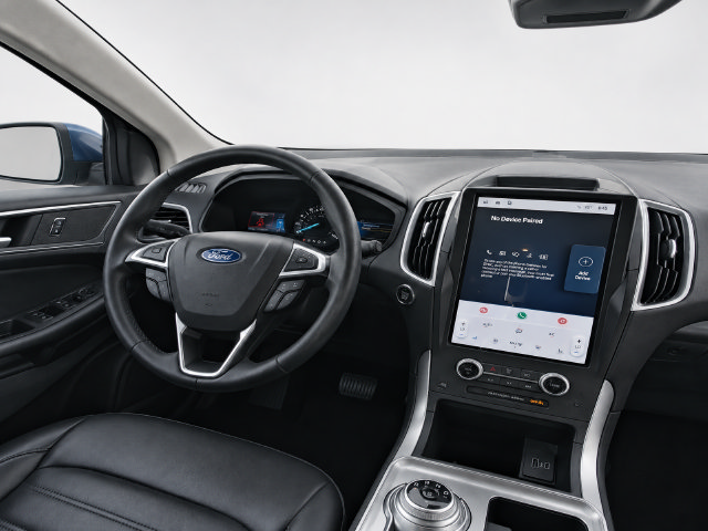 Used 2024 Ford Edge SEL AWD/4WD image 9