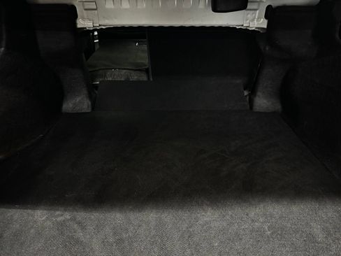 Used 2019 Toyota Camry FWD image 36