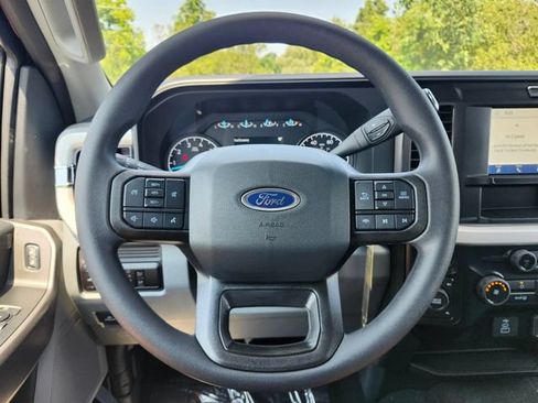 New 2026 Ford F250 XLT w/ FX4 Off-Road Package AWD/4WD image 28