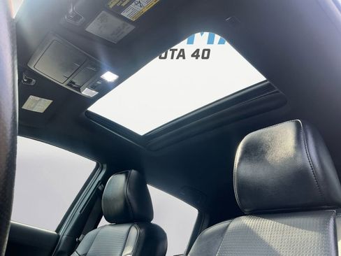 Used 2019 Toyota Tacoma SR5 image 9