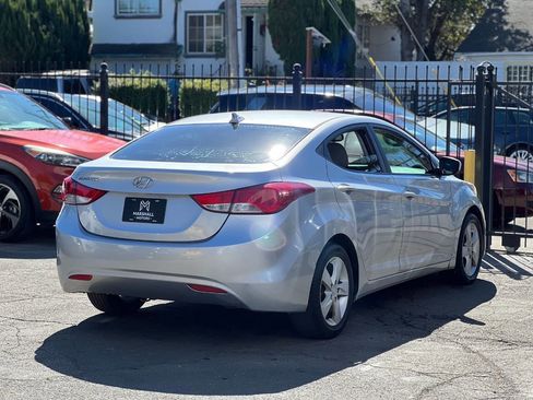 Used 2013 Hyundai Elantra GLS w/ Preferred Pkg image 6