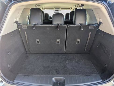 Used 2022 Nissan Pathfinder SL image 6