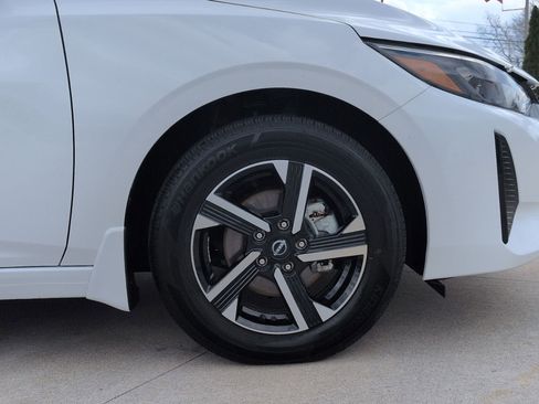 Certified 2025 Nissan Sentra SV w/ All-Weather Package image 37