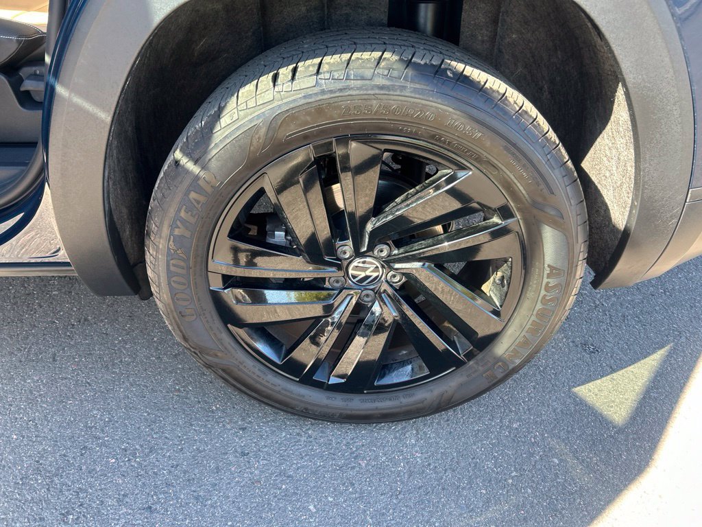 Used 2023 Volkswagen Atlas Cross Sport SE w/ Panoramic Sunroof Package AWD/4WD image 32