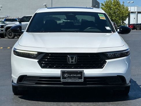 Used 2025 Honda Accord Sport image 10