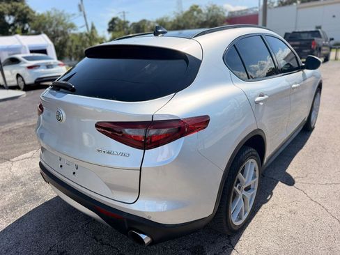 Used 2019 Alfa Romeo Stelvio Ti Sport w/ Quick Order Package 22S Sport AWD/4WD image 8