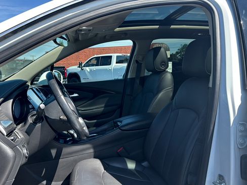 Used 2017 Buick Envision Essence FWD image 5