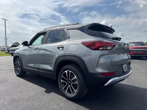 New 2026 Chevrolet TrailBlazer LT w/ Convenience Package FWD image 4