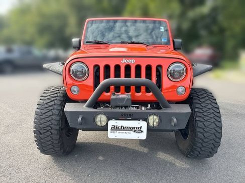 Used 2015 Jeep Wrangler Sahara w/ Connectivity Group AWD/4WD image 3