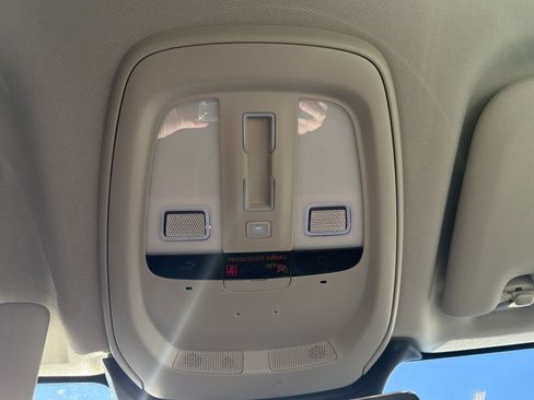 Certified 2023 Volvo XC60 B5 Core w/ Climate Package image 29