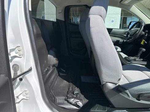 Used 2021 Chevrolet Colorado W/T w/ Custom Special Edition image 32