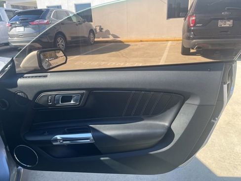 Used 2019 Ford Mustang Premium image 14