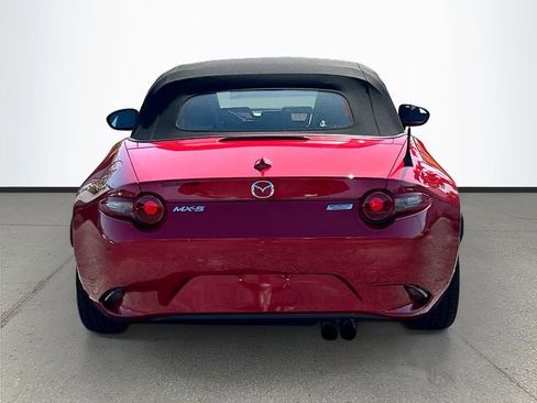 Used 2016 MAZDA MX-5 Miata Grand Touring RWD image 21