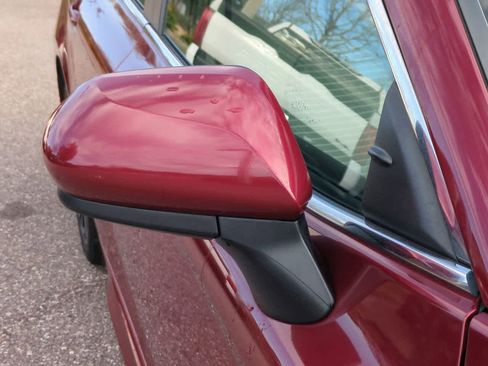 Certified 2018 Toyota Camry SE image 12