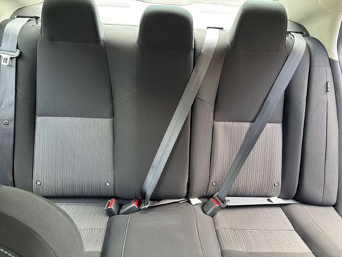 Used 2025 Nissan Sentra SV FWD image 33
