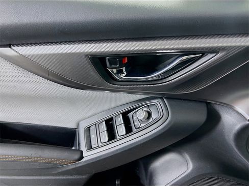 Used 2023 Subaru Crosstrek 2.5i Limited w/ Moonroof Package image 24