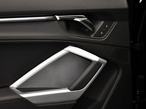 Used 2025 Audi Q3 2.0T Premium w/ Convenience Package image 41