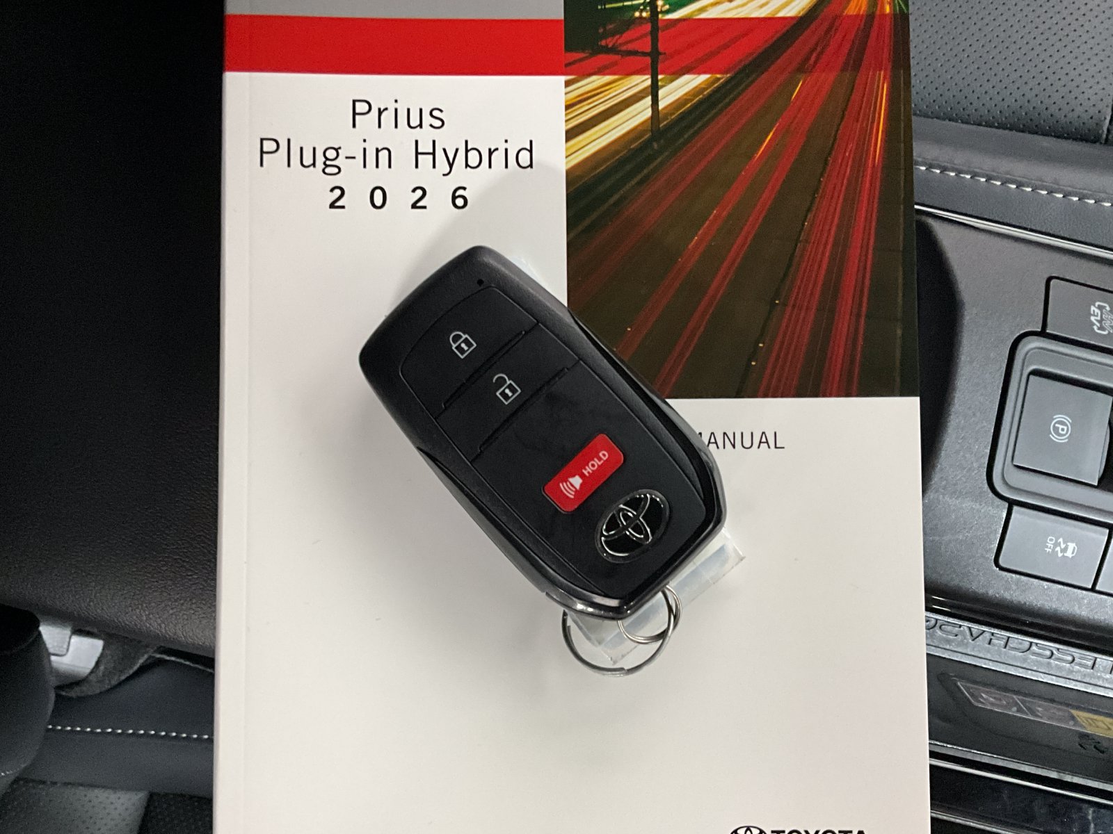Used 2026 Toyota Prius Plug-In Hybrid FWD image 14