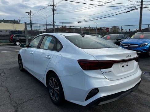 Used 2024 Kia Forte LXS FWD image 6