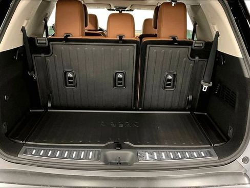 New 2026 Nissan Pathfinder Platinum image 44