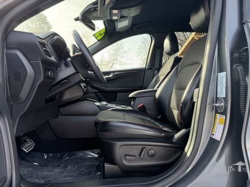 Used 2023 Ford Escape ST-Line Elite image 16