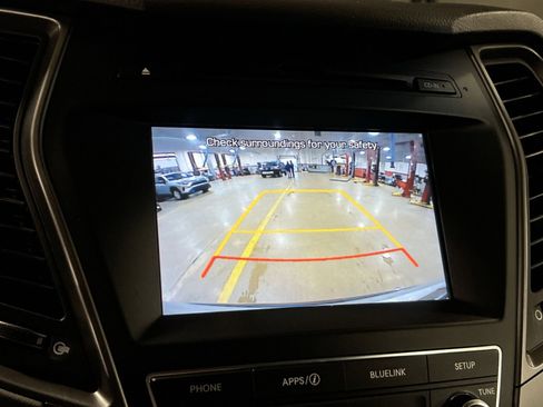 Used 2017 Hyundai Santa Fe Sport image 19