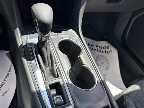 Certified 2024 Chevrolet Equinox LT FWD image 14