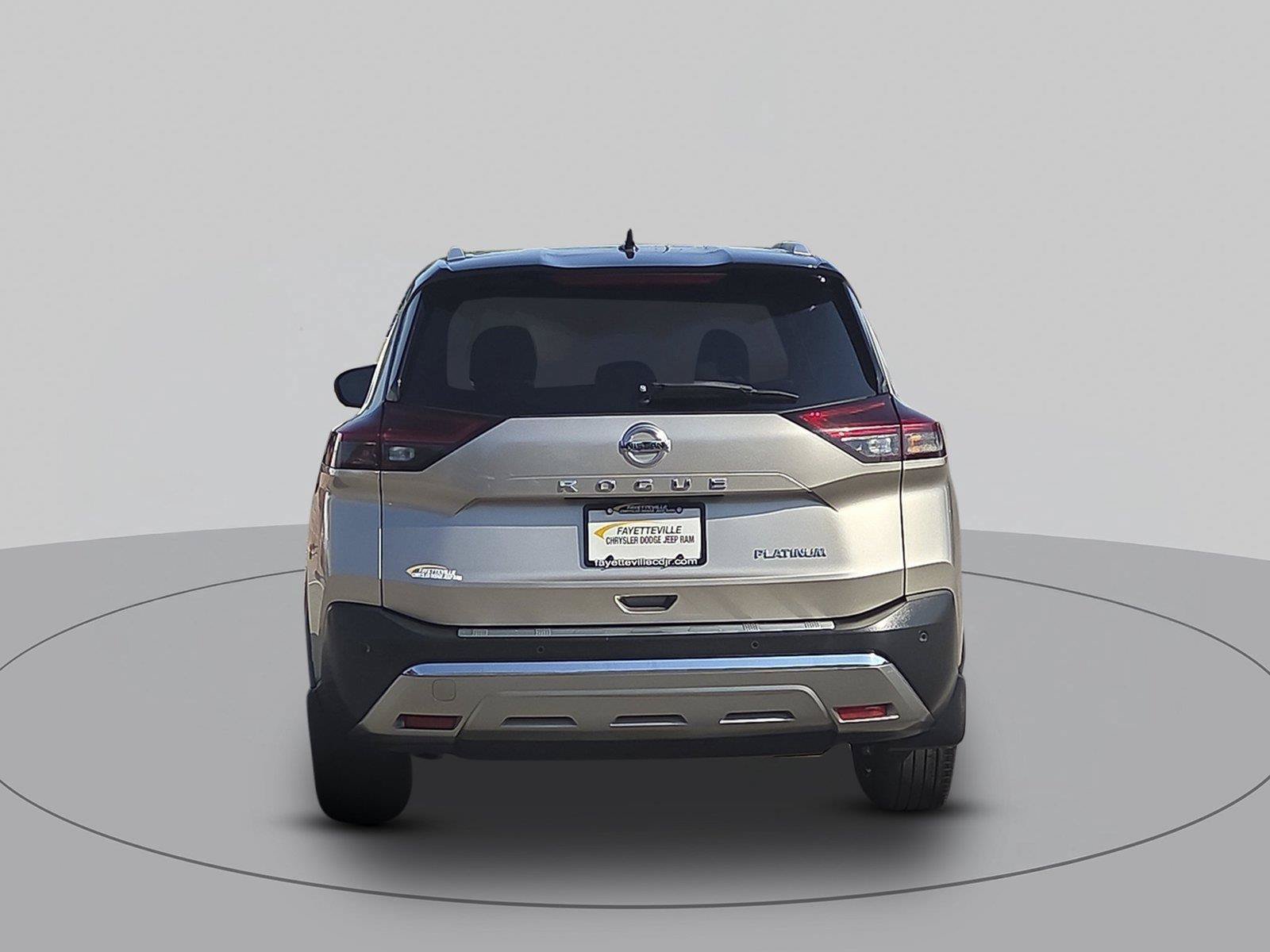 Used 2021 Nissan Rogue Platinum FWD image 4