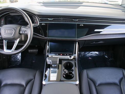 Used 2021 Audi Q8 Prestige image 13