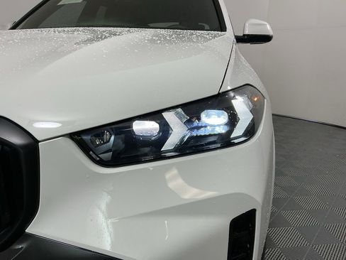 Certified 2024 BMW X5 xDrive40i w/ M Sport Package image 8