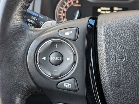 Certified 2017 Honda Pilot Touring image 24