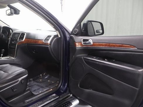 Used 2012 Jeep Grand Cherokee Limited w/ Mopar Chrome Edition Group AWD/4WD image 14