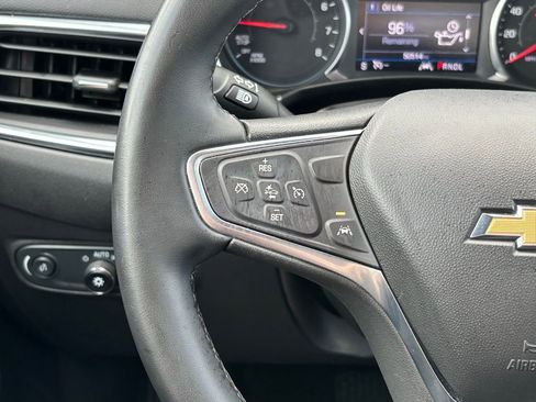 Used 2024 Chevrolet Equinox LT image 18