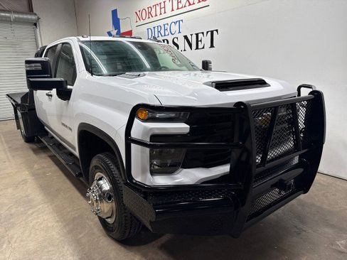Used 2024 Chevrolet Silverado 3500 W/T w/ WT Convenience Package image 2