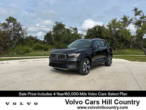 Used 2025 Volvo XC40 B5 Core w/ Protection Package Premier AWD/4WD image 1