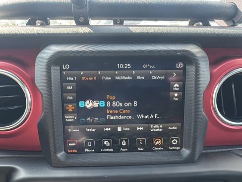 Certified 2022 Jeep Gladiator Rubicon w/ LED Lighting Group image 18