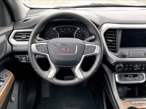 Used 2023 GMC Acadia SLE w/ Driver Convenience Package image 8