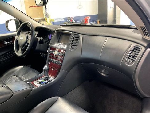 Used 2017 INFINITI QX50 AWD w/ Premium Plus Package image 14