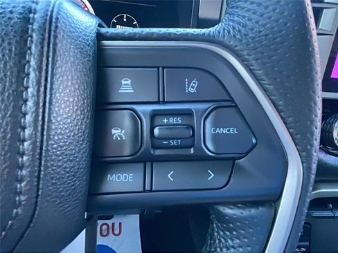 Used 2025 Toyota Tundra Limited image 25