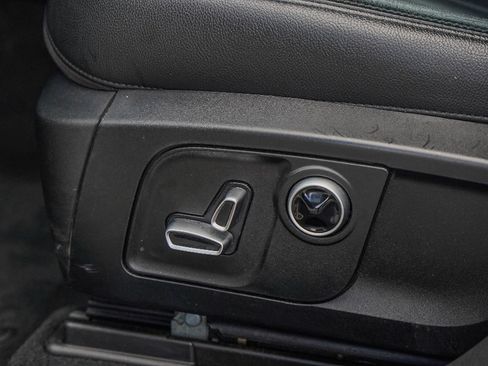 Used 2021 Maserati Levante S image 28