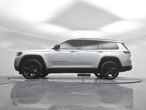 Used 2021 Jeep Grand Cherokee L Laredo AWD/4WD image 8