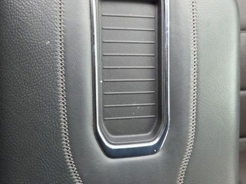 Used 2023 GMC Yukon XL Denali image 57