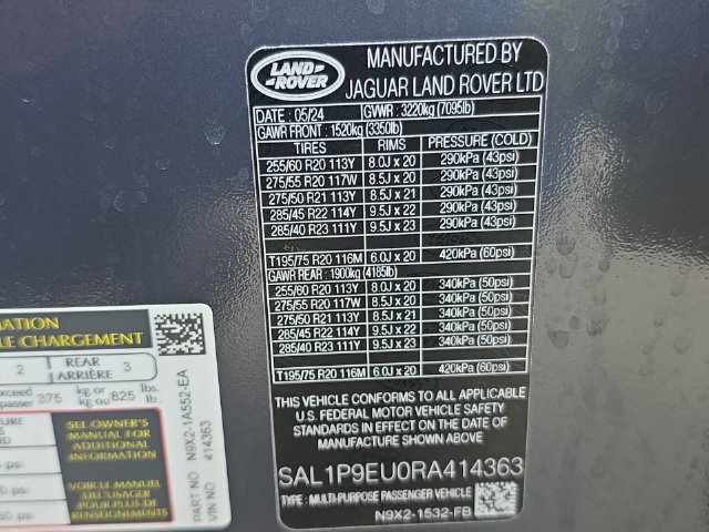 Used 2024 Land Rover Range Rover Sport SE AWD/4WD image 31