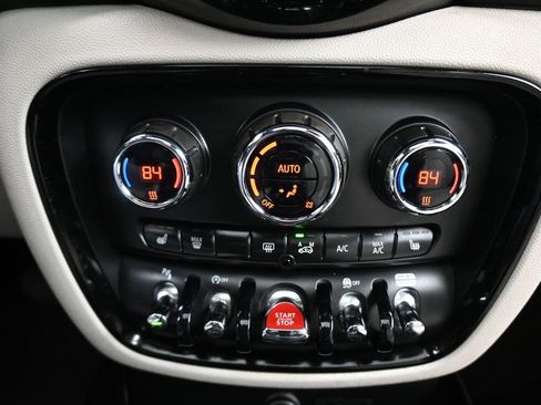 Used 2020 MINI Cooper Clubman S w/ Driver Assistance Package image 19