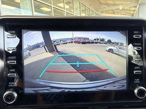 Used 2019 Toyota C-HR XLE FWD image 27